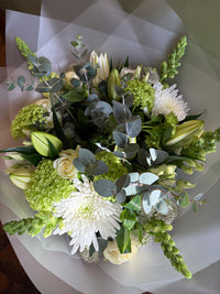 Neutrals with Lillies